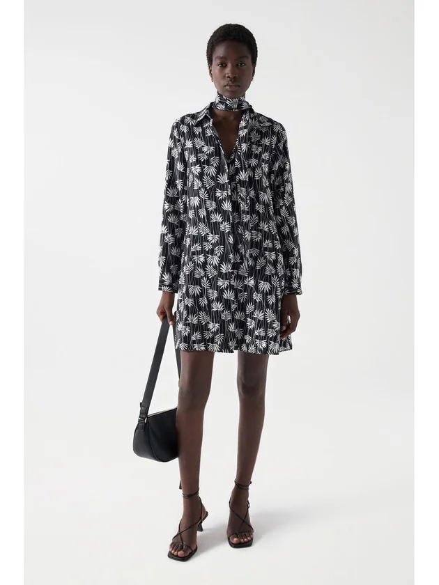 Floral Fit et Flare Dress