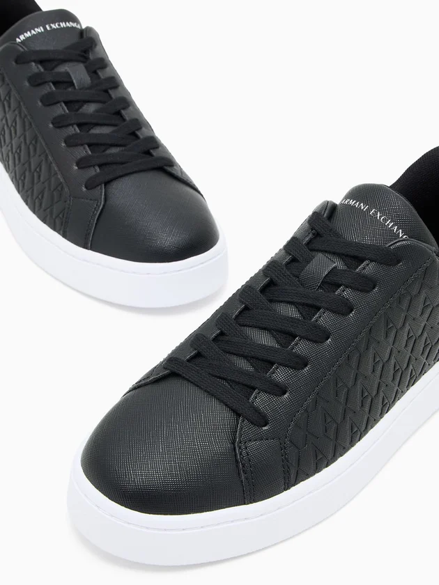 Sneaker