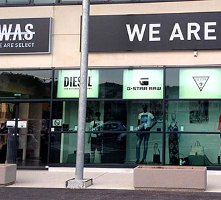 Extérieur du magasin WAS WE ARE SELECT COGOLIN