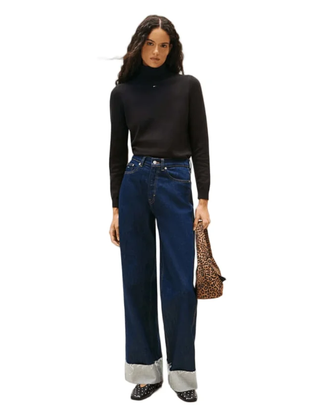 Essential Trtlnk Sweater