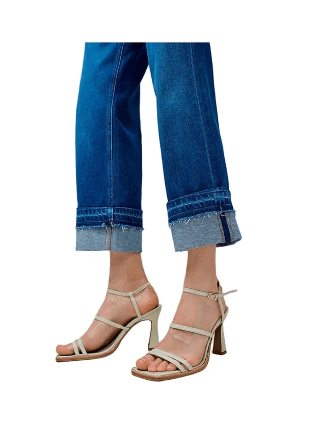 Faith Straight W Ripped Hem