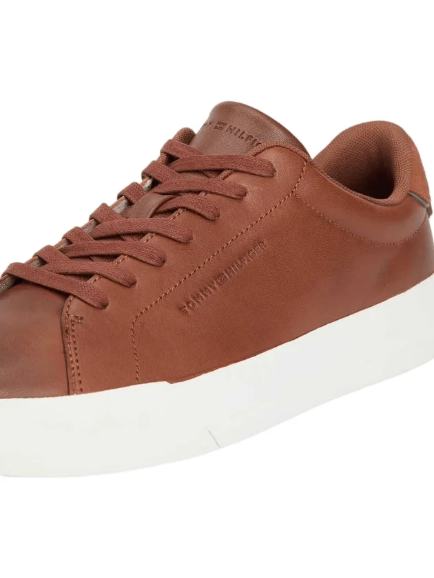 Court Core Cognac