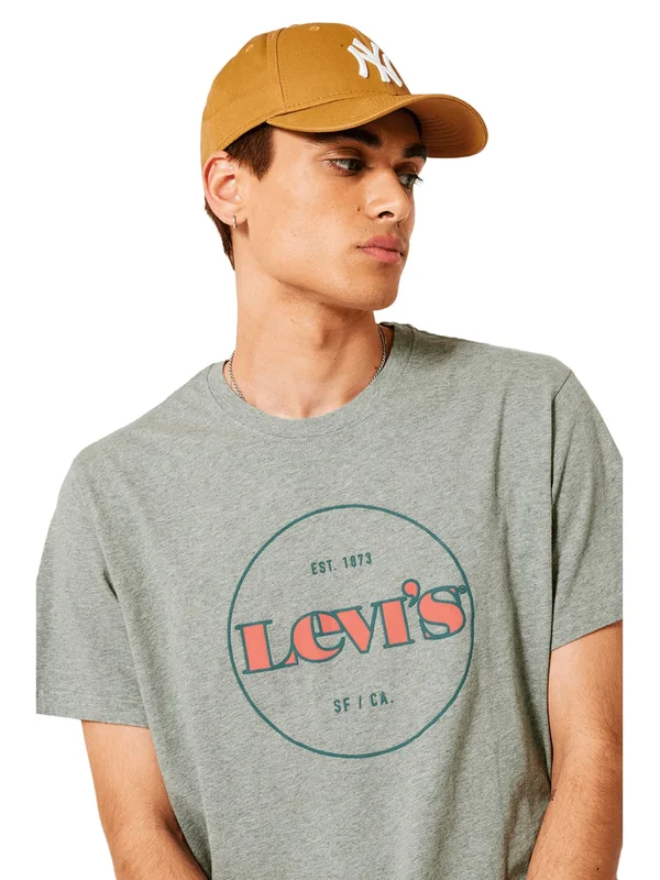 Relaxed Fit Tee
