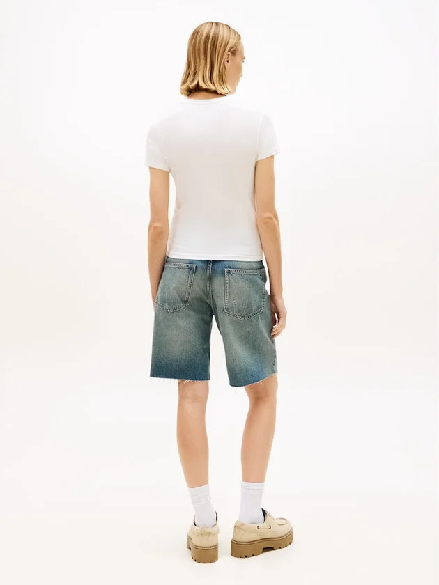 Slim Linear Tee Ext